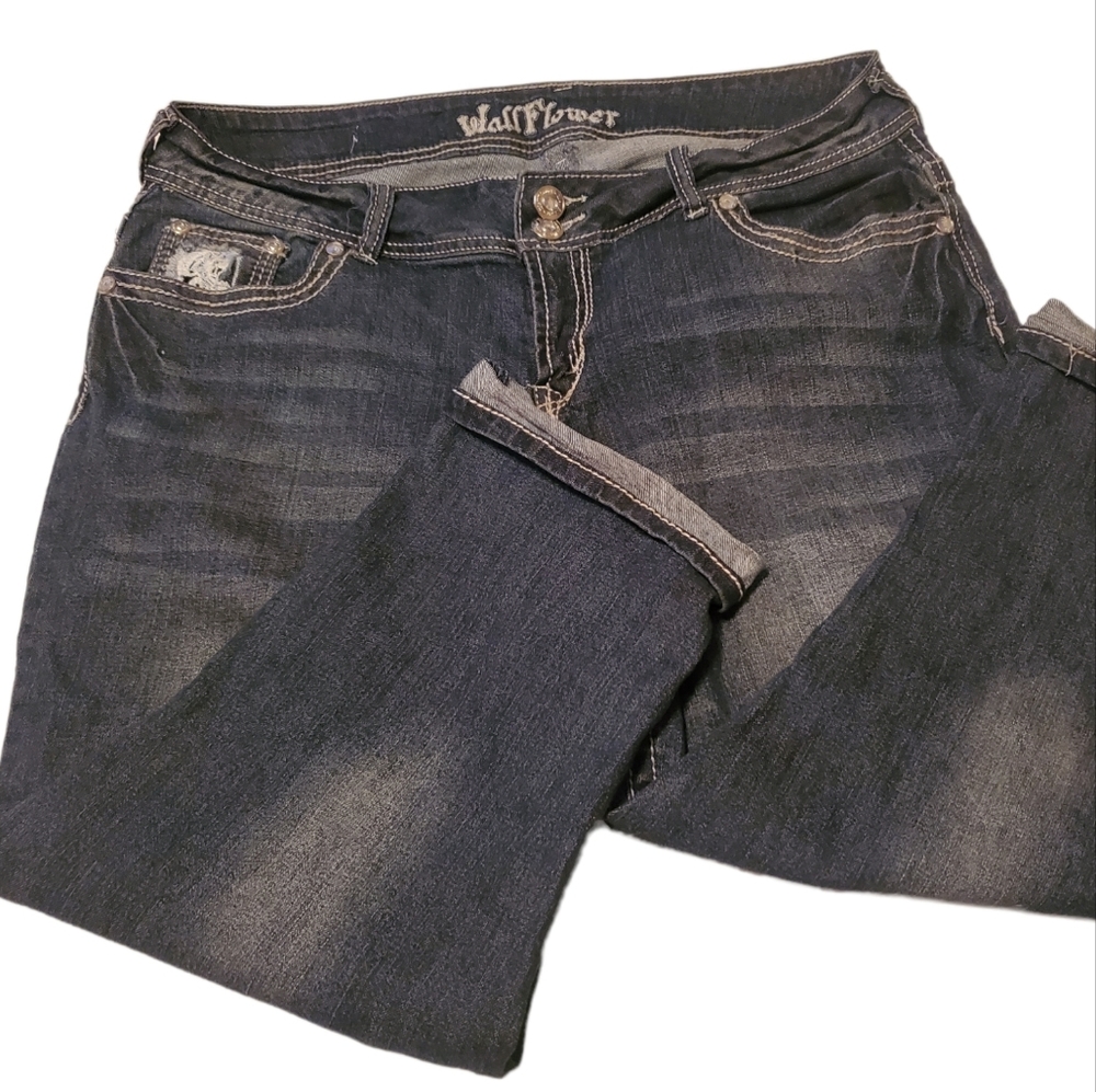 Wallflower Capris